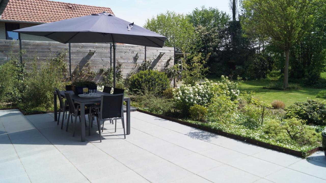 Les Terrasses De Templeuve Bed and Breakfast Exteriör bild